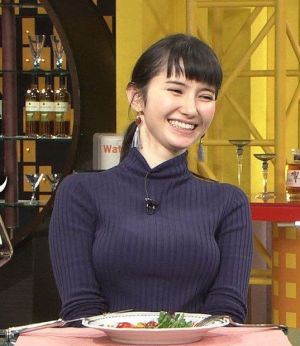 市川紗椰のEカップ