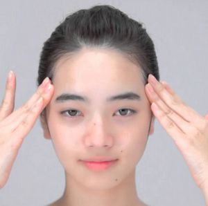 小松菜奈の目
