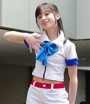 橋本環奈の胸