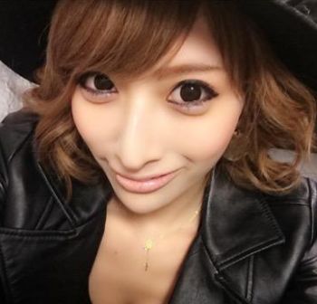 加藤紗里がブスで怖い顔との評判 Gカップのレースクイーン動画あり おひまねた